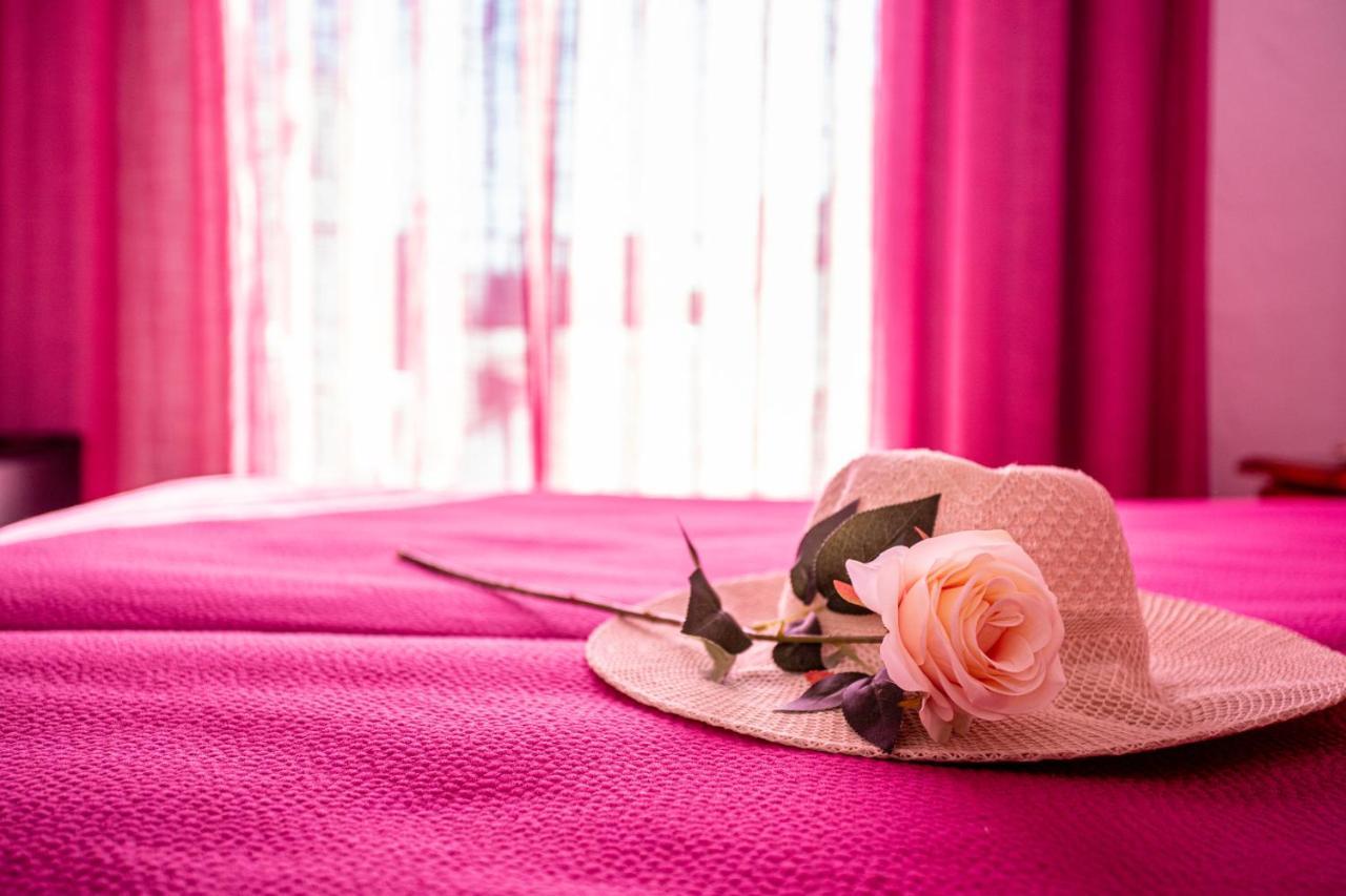 Hotel Oasis Atalaya コニル・デ・ラ・フロンテラ エクステリア 写真