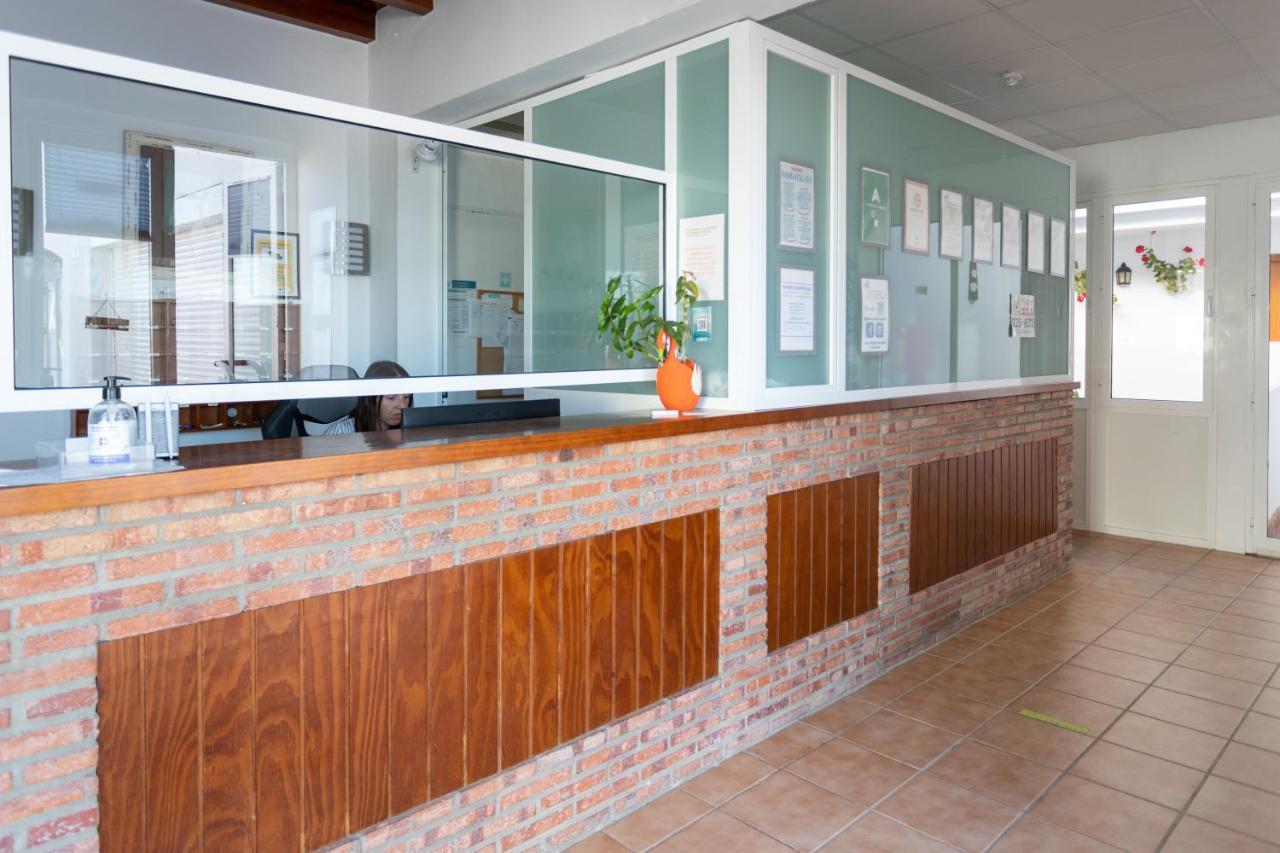 Hotel Oasis Atalaya コニル・デ・ラ・フロンテラ エクステリア 写真
