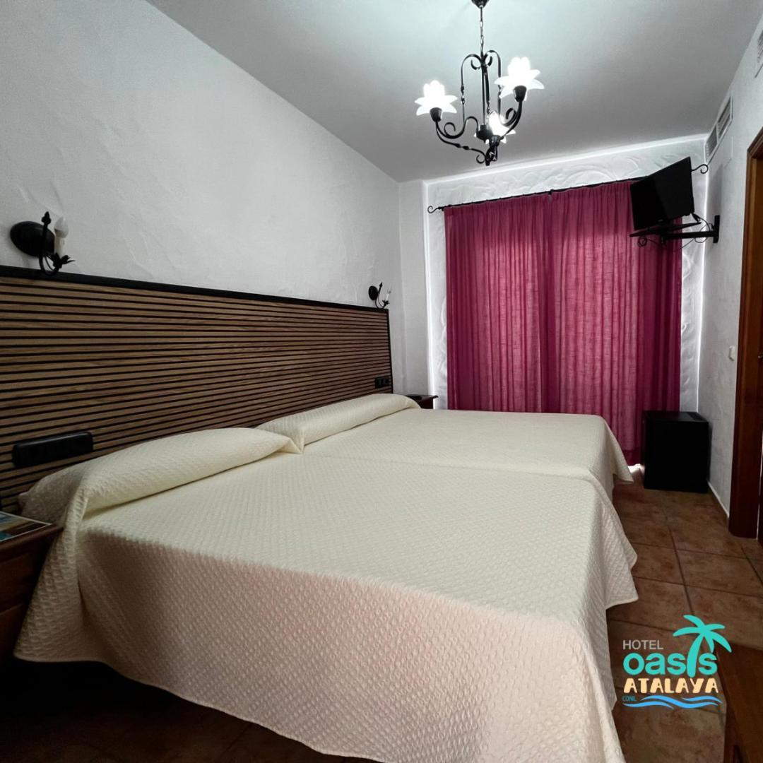 Hotel Oasis Atalaya コニル・デ・ラ・フロンテラ エクステリア 写真